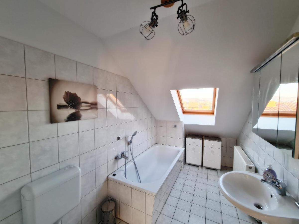 Dm & - Dosborn 5-9 Apartment *
